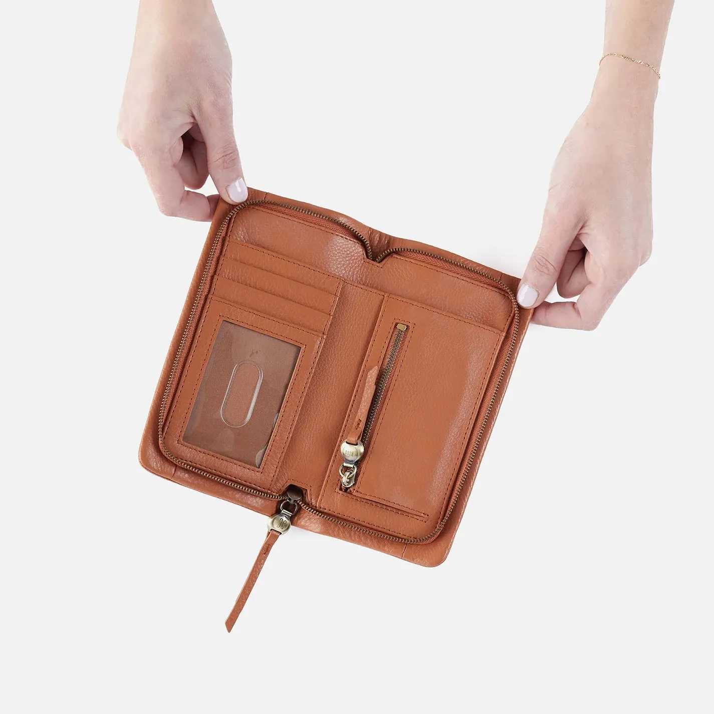 Cass Large Wallet | Pebbled Leather