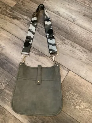 Grey Vintage Vegan Leather Messenger Bag with Camo Black/Grey/Metallic Silver Strap