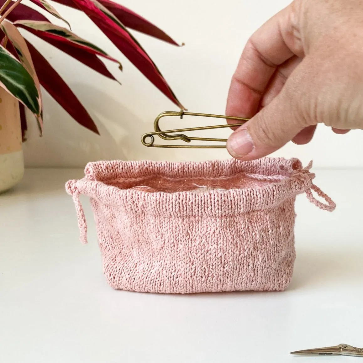 Trellis Stitch Drawstring Bag Pattern - Mini and Regular