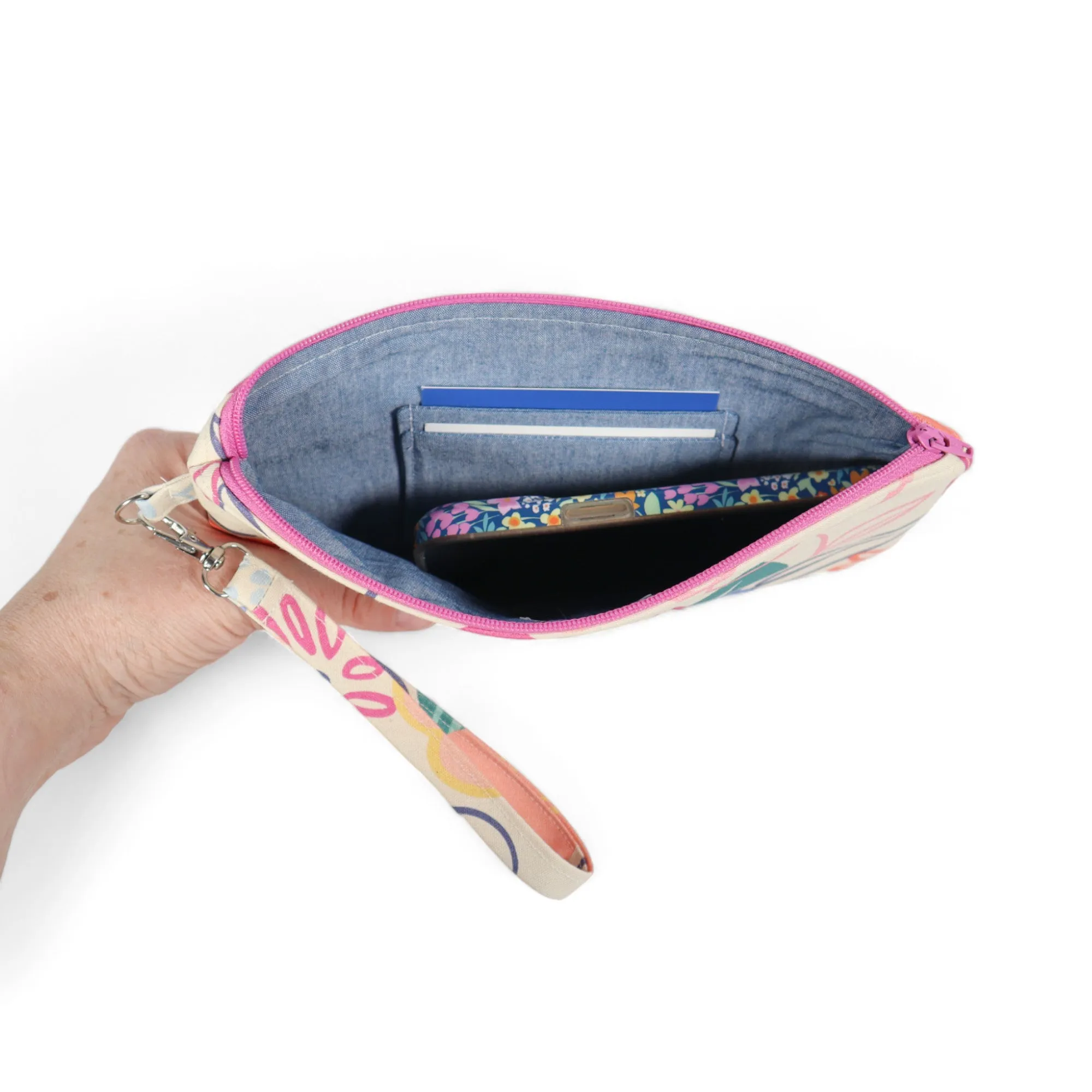 Wristlet Sewing Kit - Bold Floral